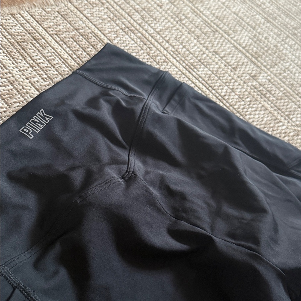 Victoria’s Secret pink, active yoga, solid black Full Length Leggings - Picture 6 of 7